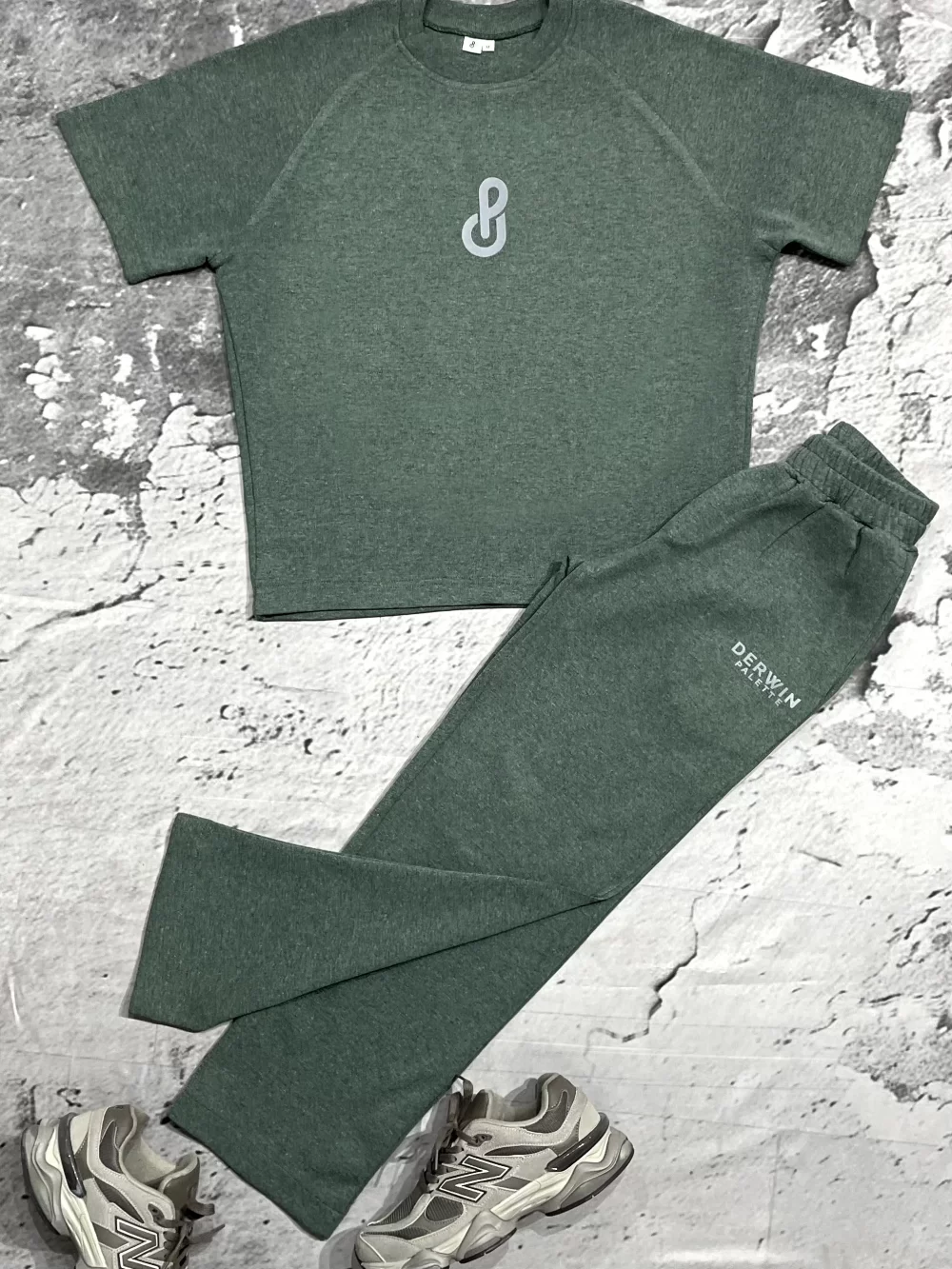 The Benchmark Sage Green Set - Long